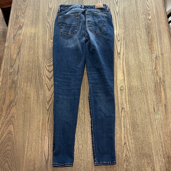 American Eagle Hi-Rise Skinny Jeans 360 Super Stretch Medium Wash Blue Size 2 - Picture 9 of 11
